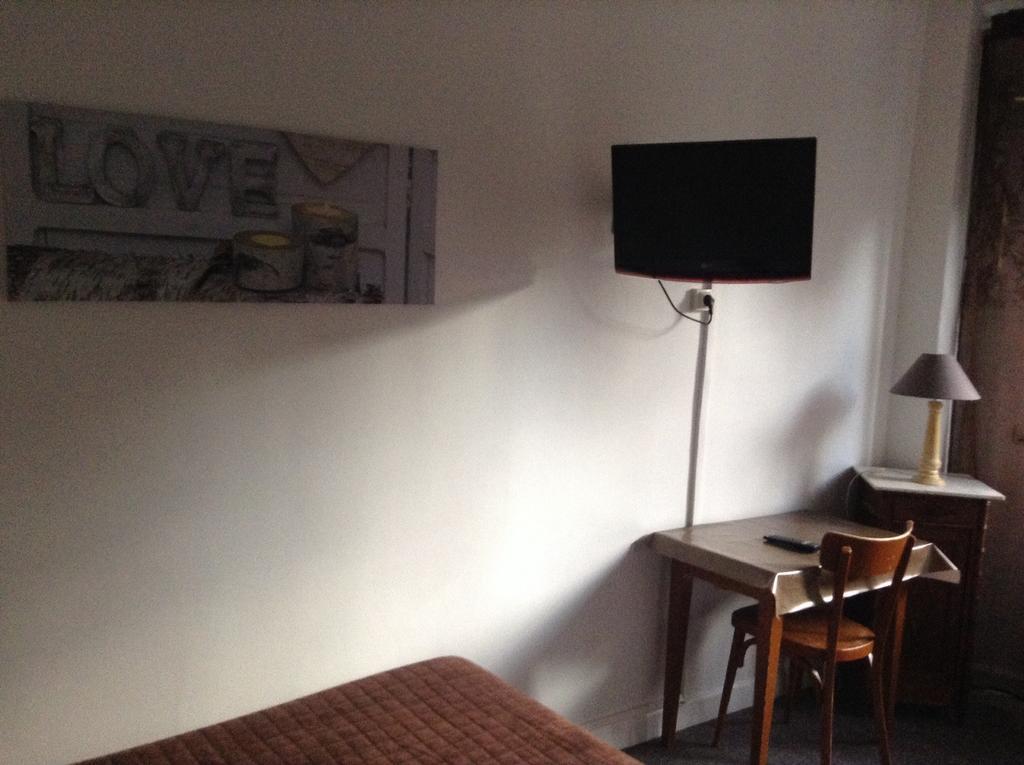 Le Monopole Hotel Reims Room photo