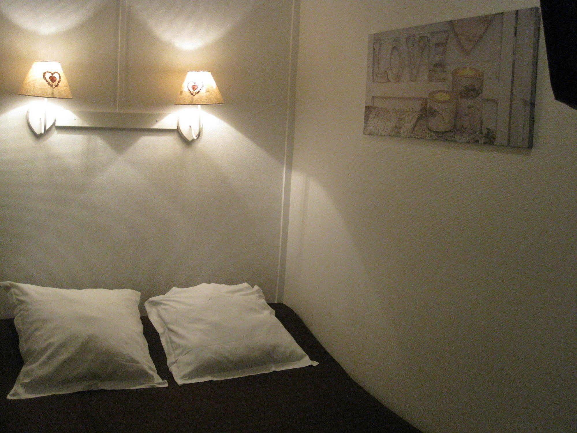 Le Monopole Hotel Reims Exterior photo